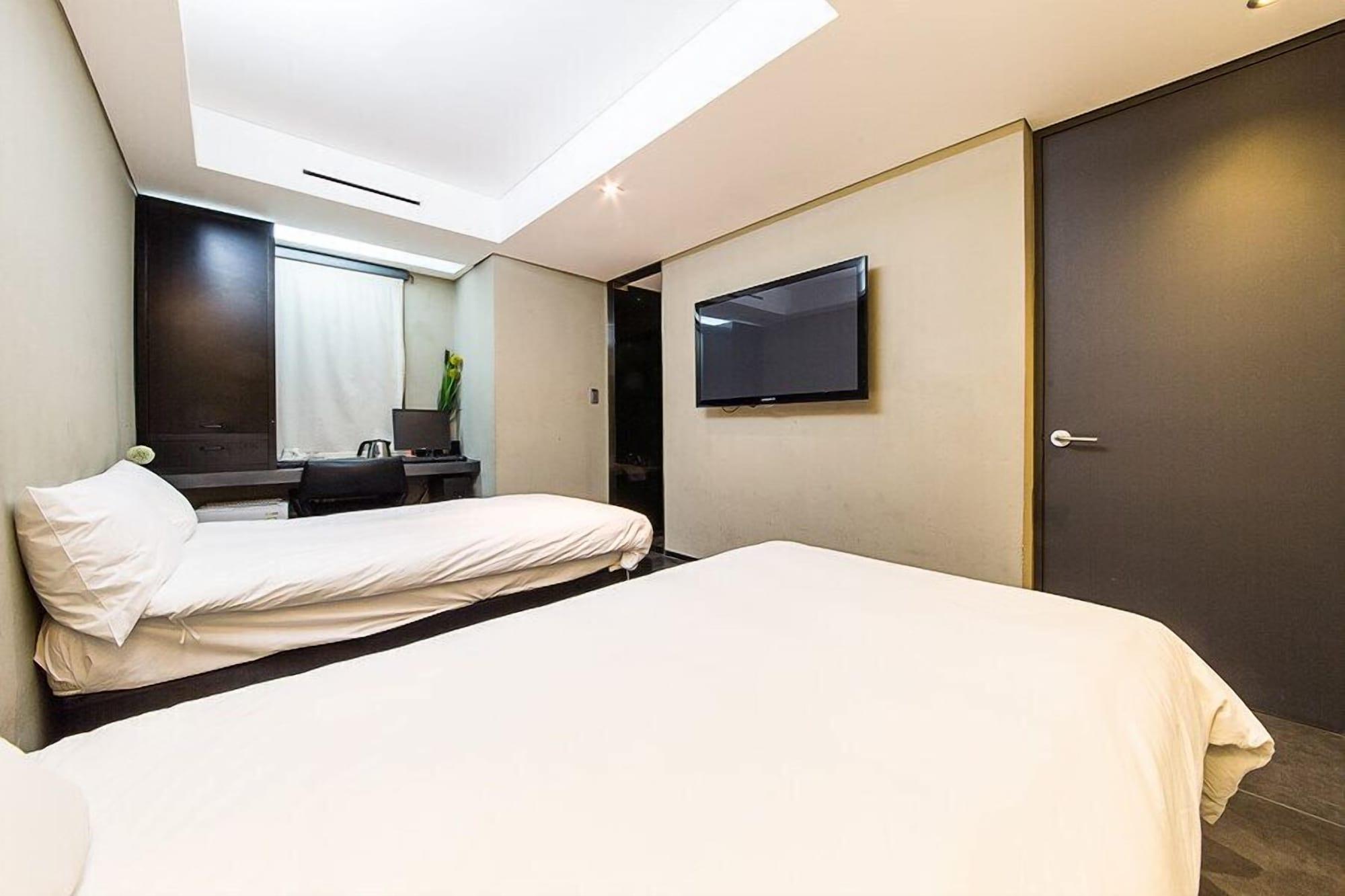Hotel Irene Myeongdong Seoul Exterior photo