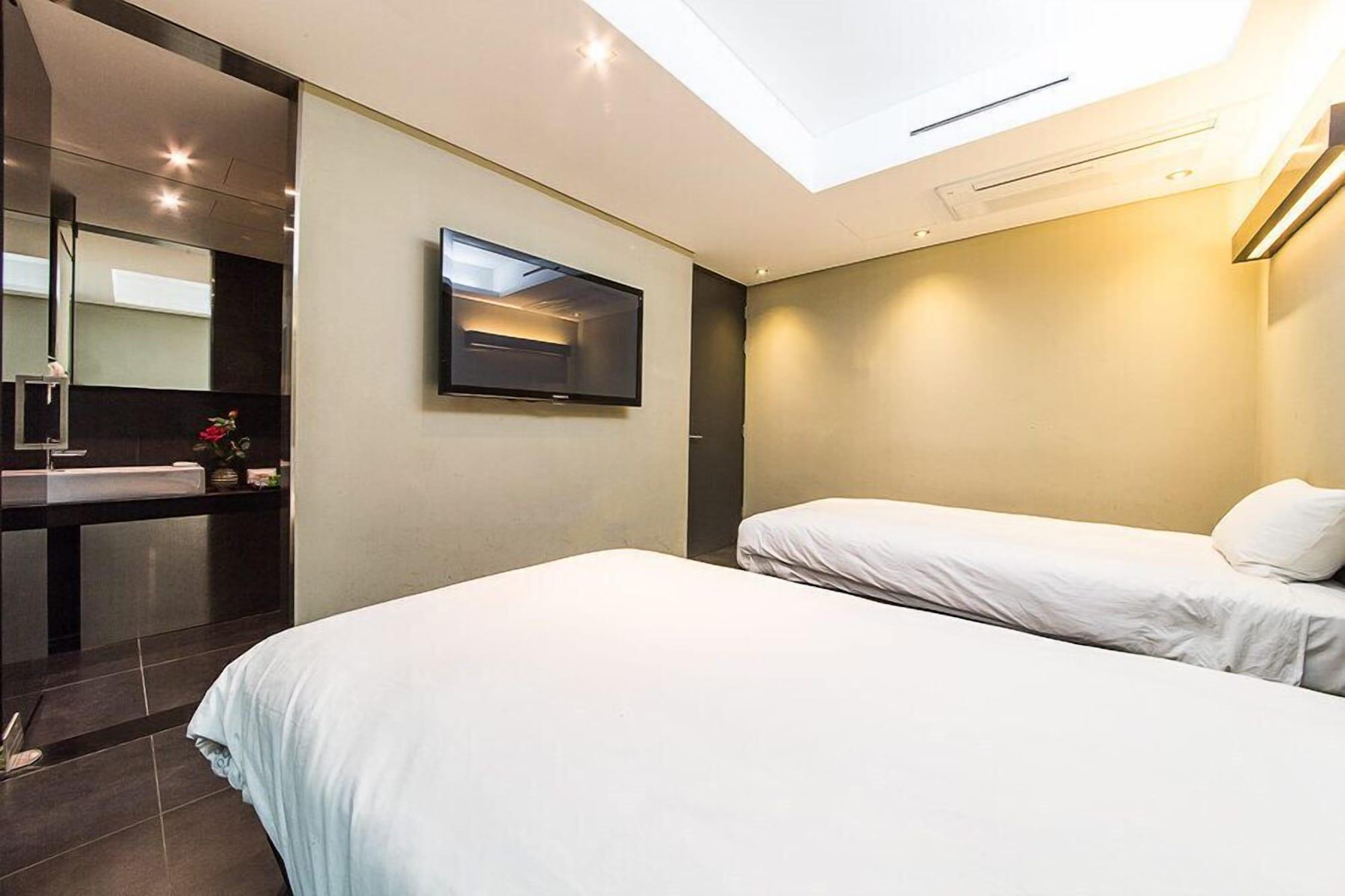 Hotel Irene Myeongdong Seoul Exterior photo