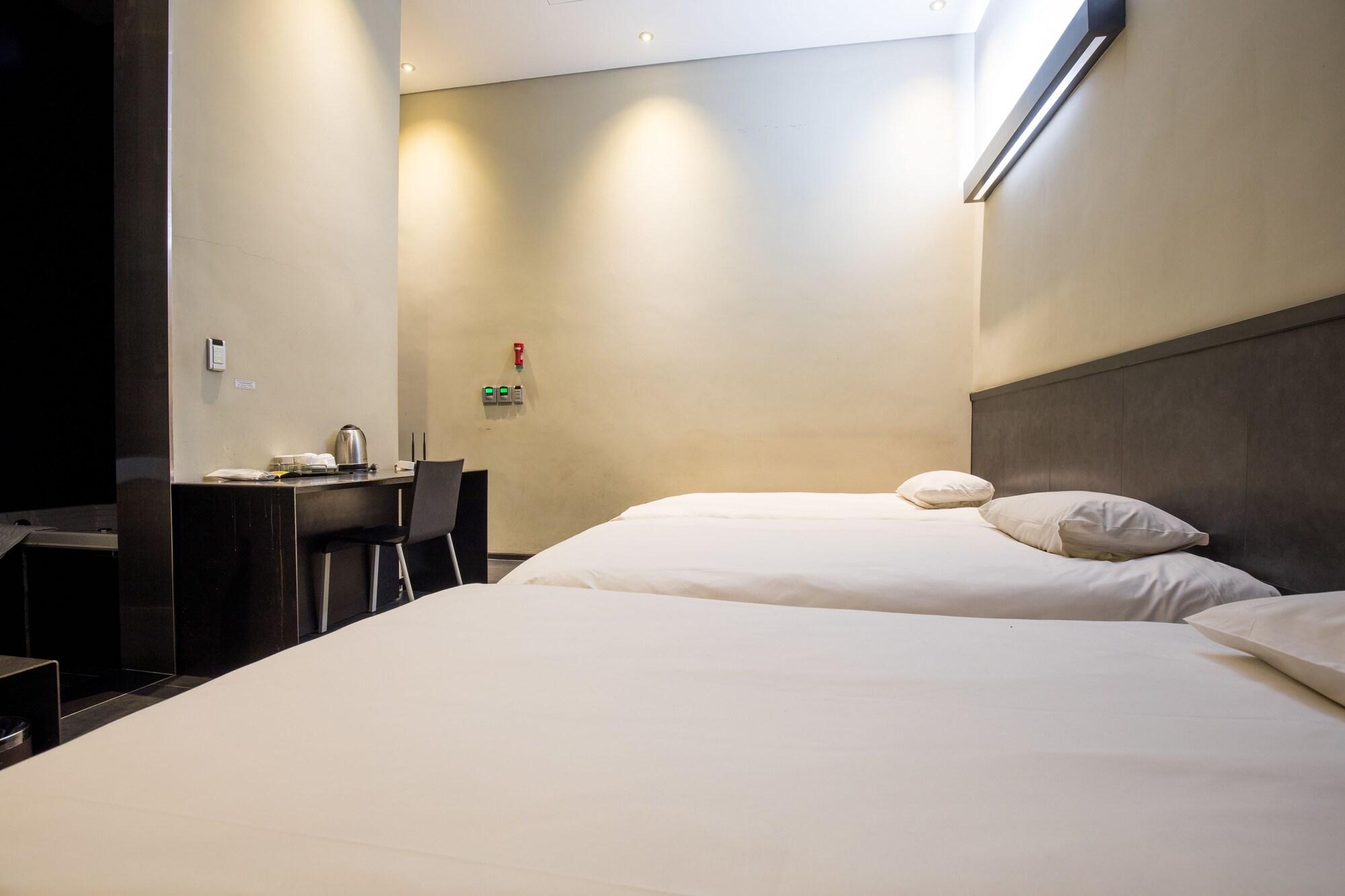 Hotel Irene Myeongdong Seoul Exterior photo