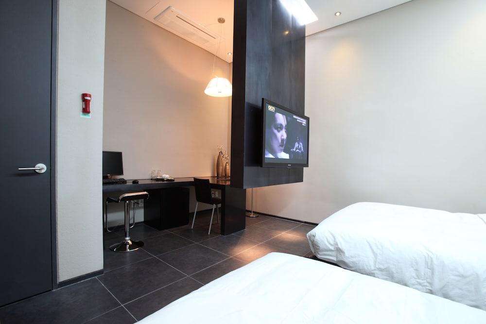 Hotel Irene Myeongdong Seoul Exterior photo